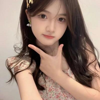 镜中的女孩